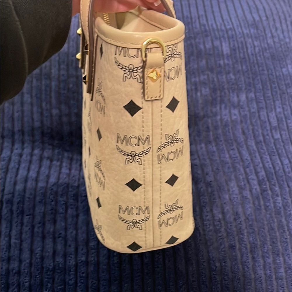 MCM Tan Logo Tote Bag - Picture 6 of 11